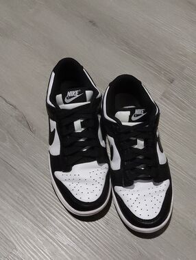 Nike Black and White Retro Low-Top Sneakers